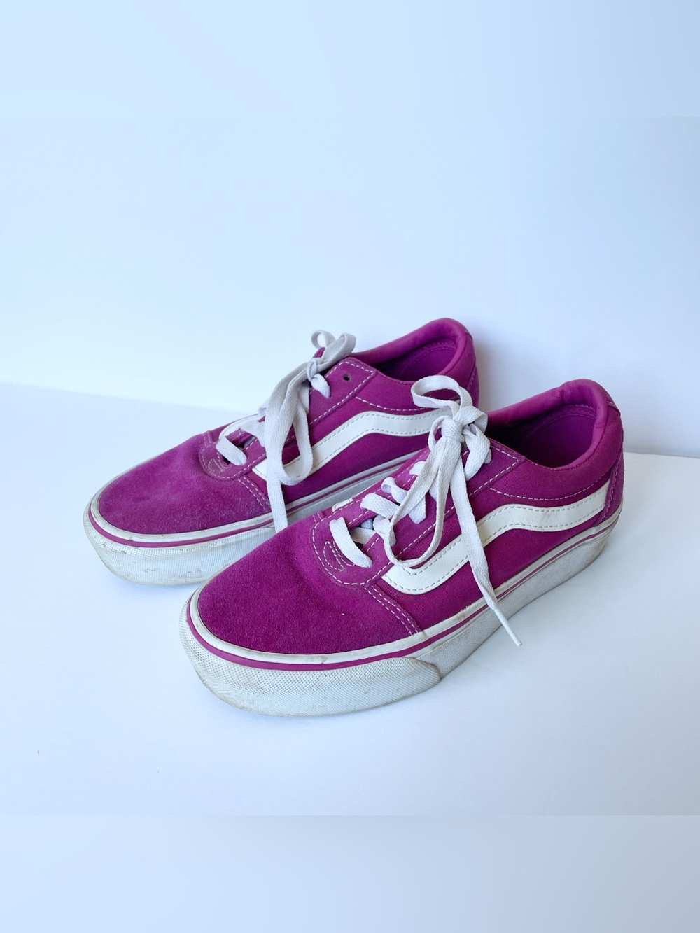 Vans Fuchsia Pink Low-Top Canvas Sneakers Women 6.5 Skate Stripe Skater Platform